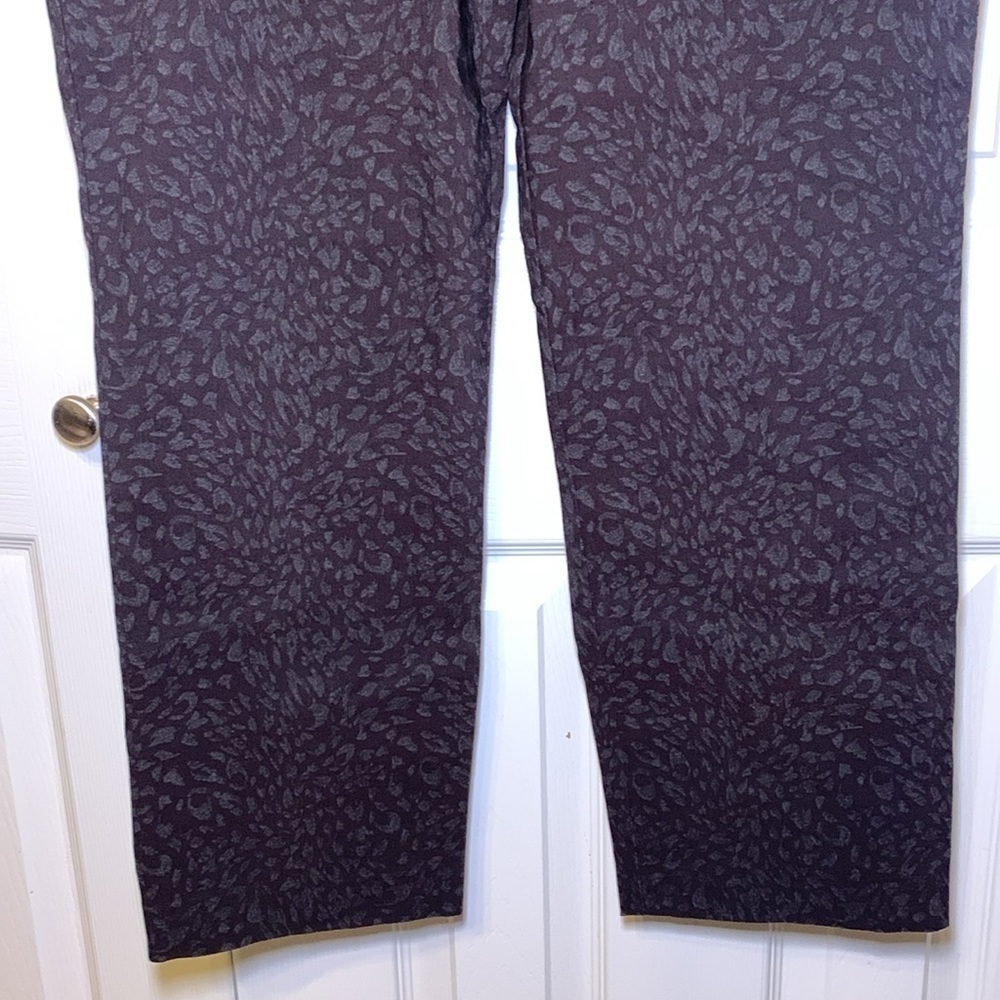 JM Collection Slim Leg Rivet Pants - Picture 3 of 13